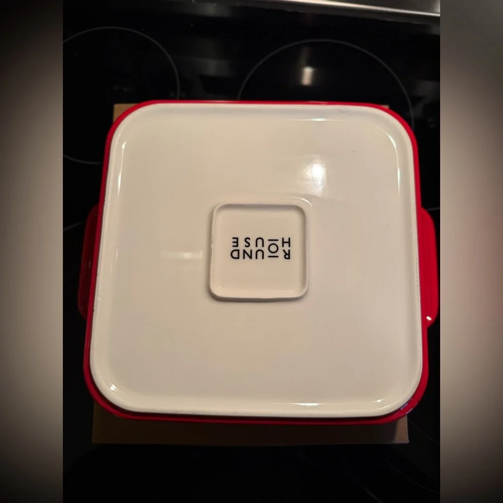 In The Roundhouse Ceramic Baking Dish Red Bow Pattern Stoneware 64 oz Capacity